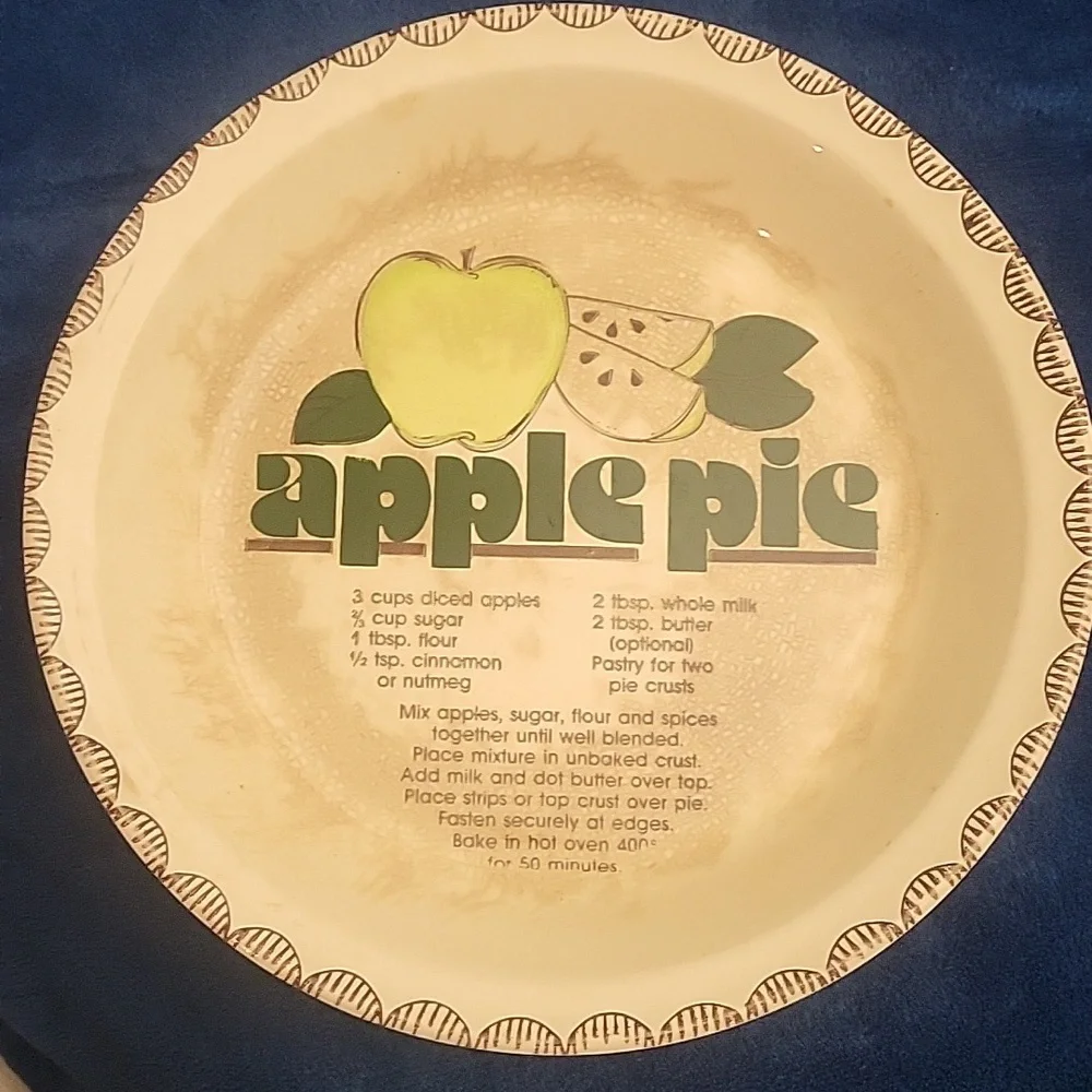 Royal China Apple Pie Pan, Recipe On The Glass, Vintage. Very Desirable.